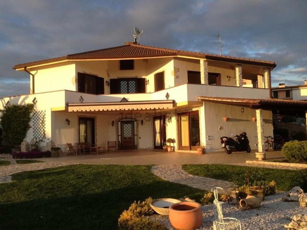 casa indipendente in vendita a Civitavecchia