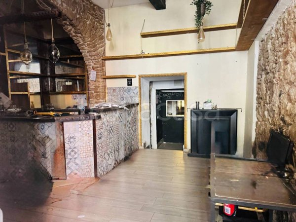 negozio in vendita a Civitavecchia