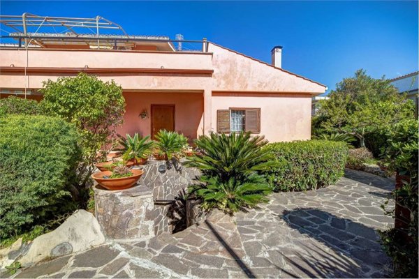 casa indipendente in vendita a Civitavecchia