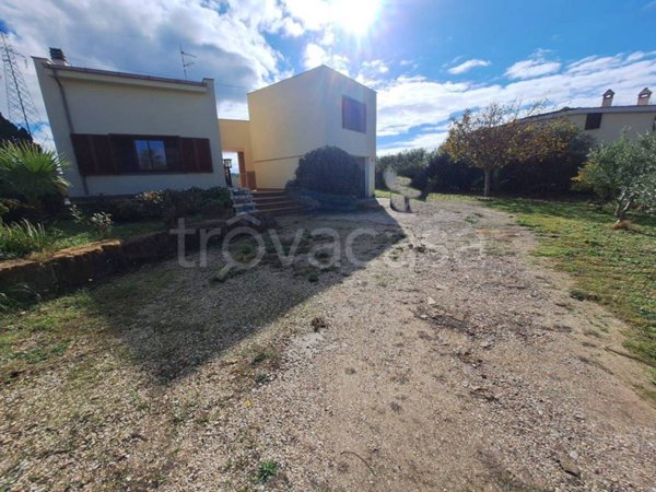 casa indipendente in vendita a Civitavecchia