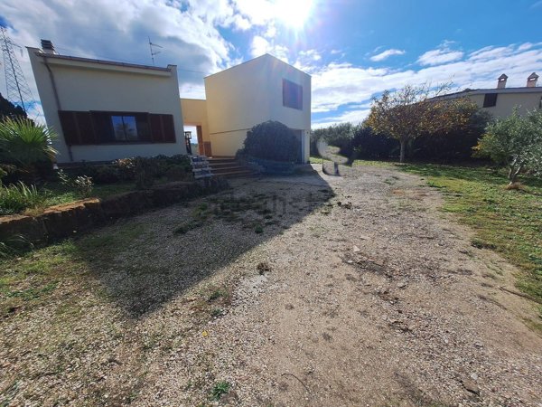 casa indipendente in vendita a Civitavecchia