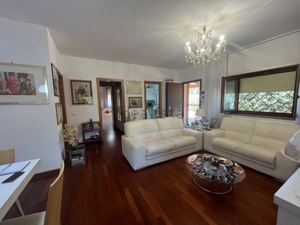 casa indipendente in vendita a Civitavecchia