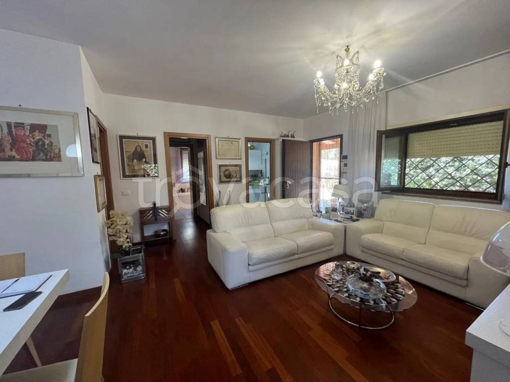 casa indipendente in vendita a Civitavecchia