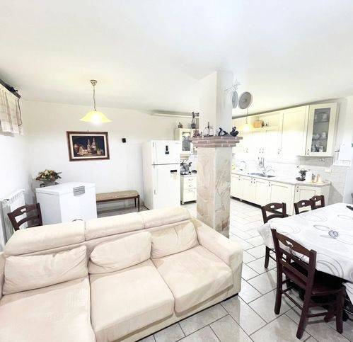 casa indipendente in vendita a Civitavecchia