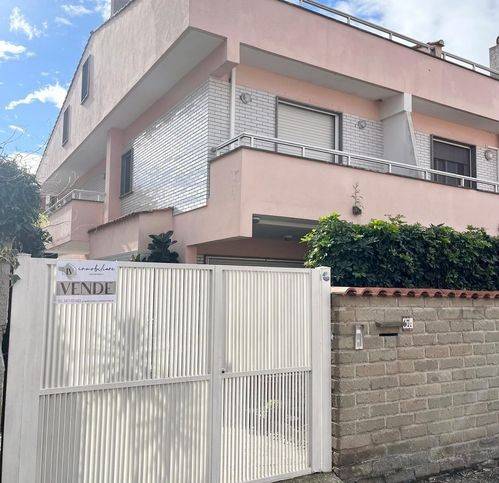 casa indipendente in vendita a Civitavecchia