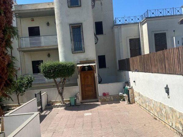 casa indipendente in vendita a Civitavecchia