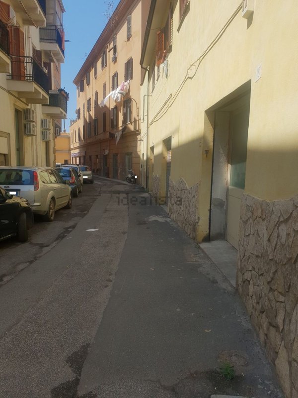 locale di sgombero in vendita a Civitavecchia