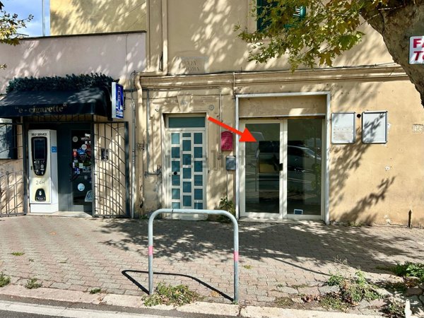 locale commerciale in vendita a Civitavecchia