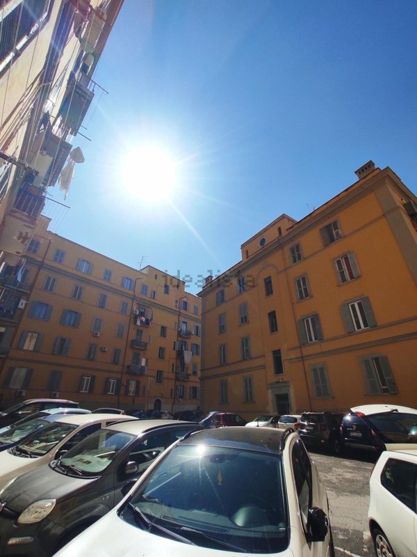 locale di sgombero in vendita a Civitavecchia