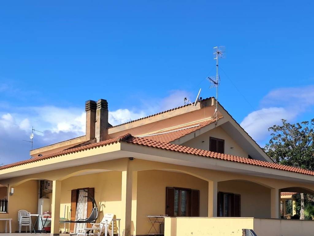 casa indipendente in vendita a Civitavecchia in zona Aurelia