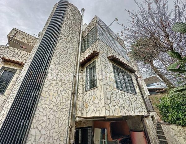 casa indipendente in vendita a Civitavecchia