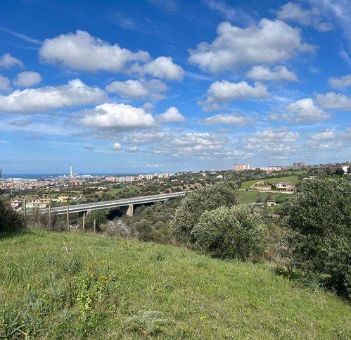 locale di sgombero in vendita a Civitavecchia