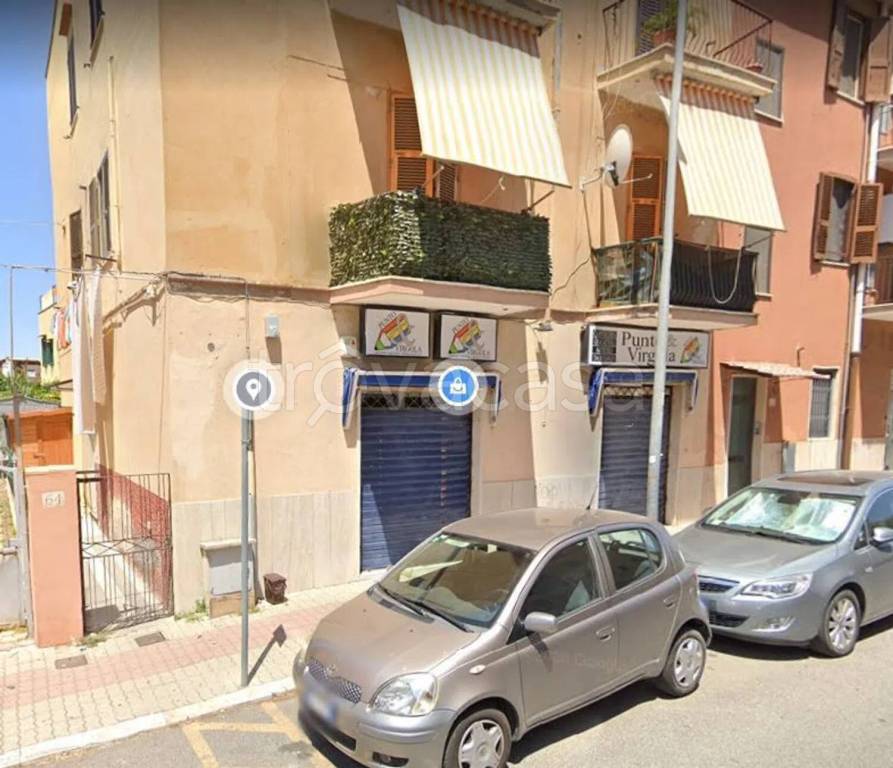 negozio in vendita a Civitavecchia