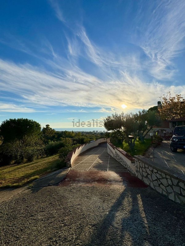 casa indipendente in vendita a Civitavecchia