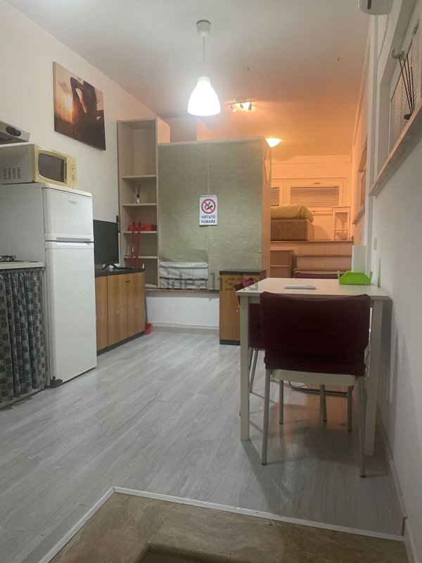 locale commerciale in vendita a Civitavecchia