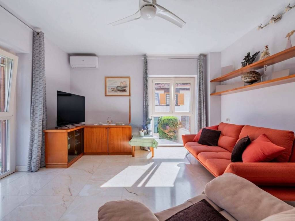 casa indipendente in vendita a Civitavecchia