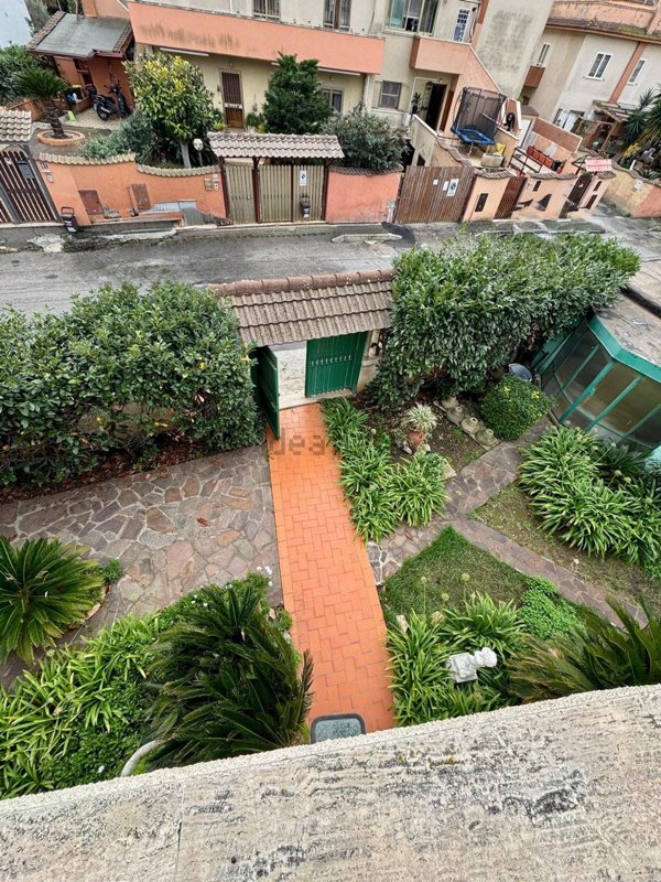 casa indipendente in vendita a Civitavecchia