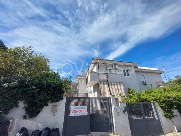 casa indipendente in vendita a Civitavecchia