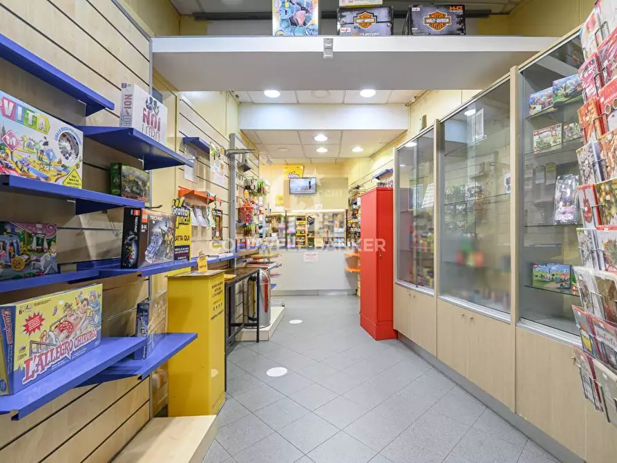 negozio in vendita a Civitavecchia