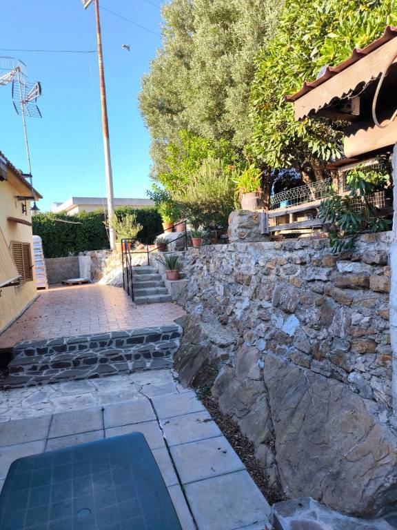 casa indipendente in vendita a Civitavecchia