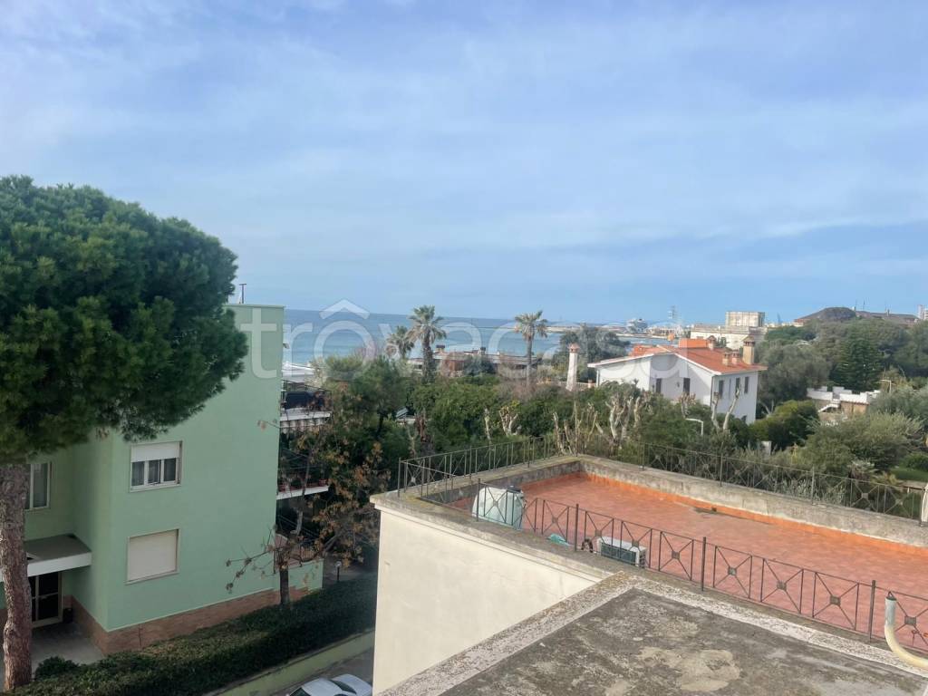 appartamento in vendita a Civitavecchia