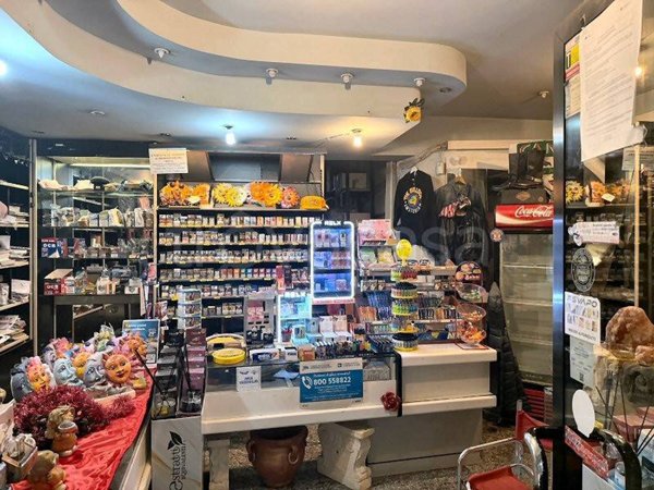 negozio in vendita a Civitavecchia