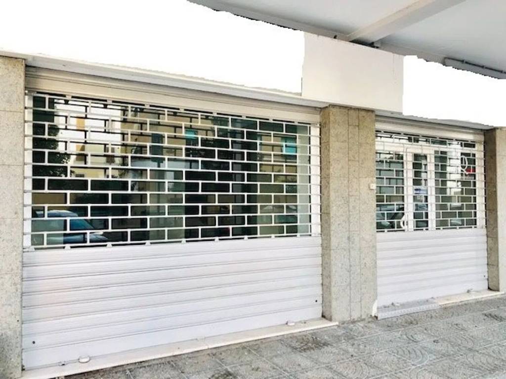 negozio in vendita a Civitavecchia