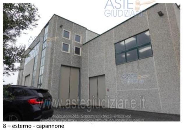 negozio in vendita a Civitavecchia