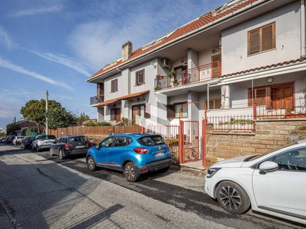 casa indipendente in vendita a Civitavecchia