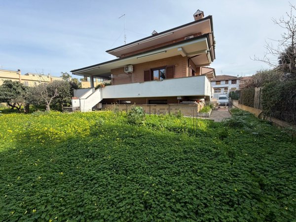 casa indipendente in vendita a Civitavecchia
