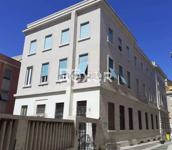 ufficio in vendita a Civitavecchia