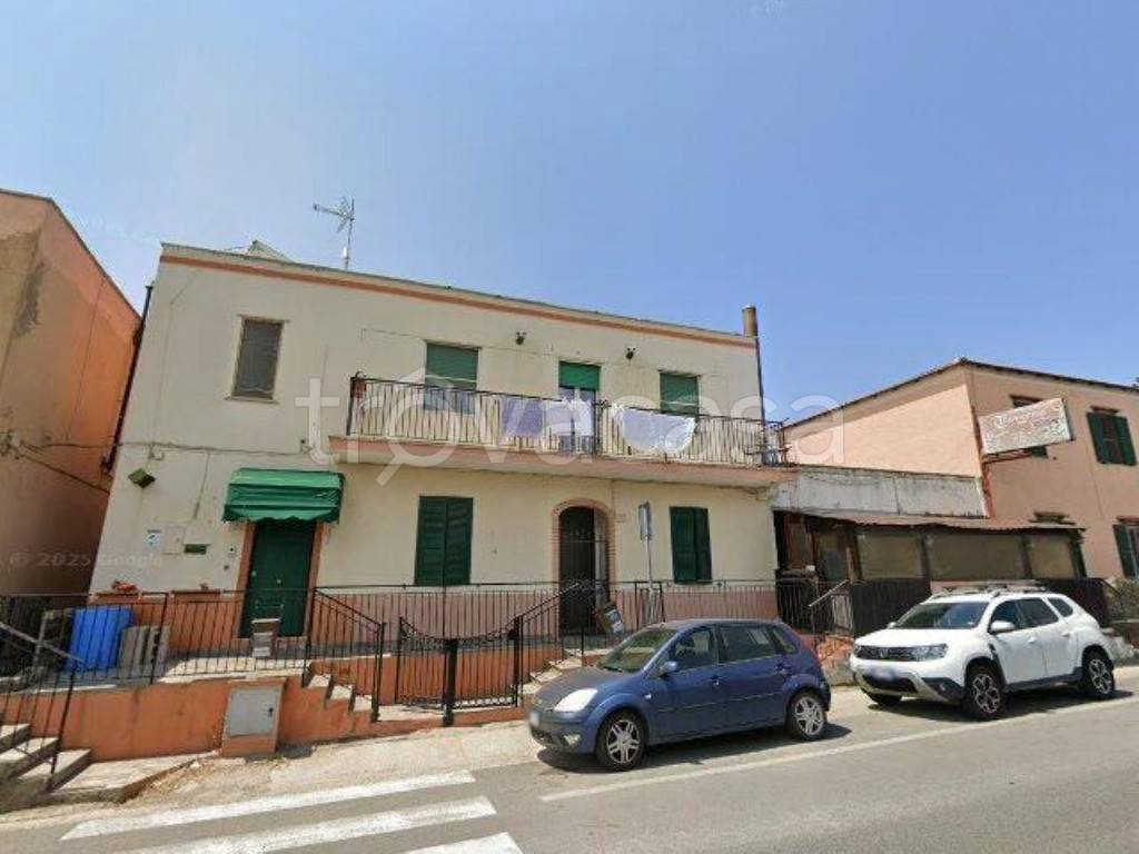 negozio in vendita a Civitavecchia in zona Aurelia