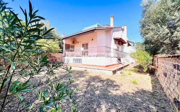 casa indipendente in vendita a Civitavecchia