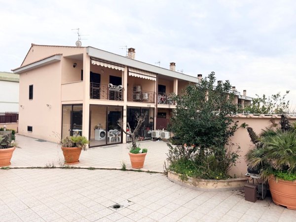 casa indipendente in vendita a Civitavecchia