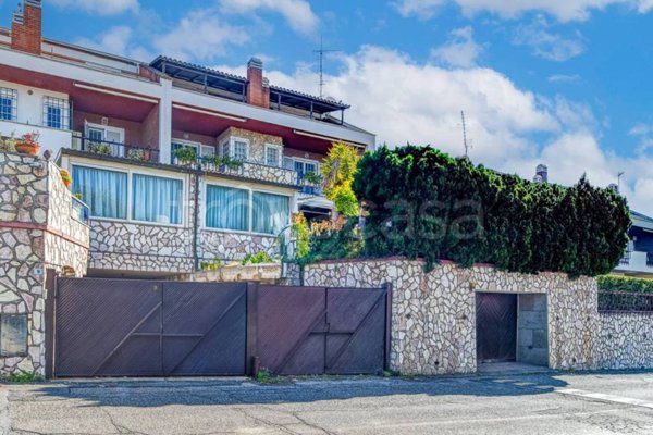 casa indipendente in vendita a Civitavecchia