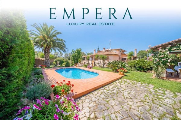 casa indipendente in vendita a Civitavecchia in zona Aurelia