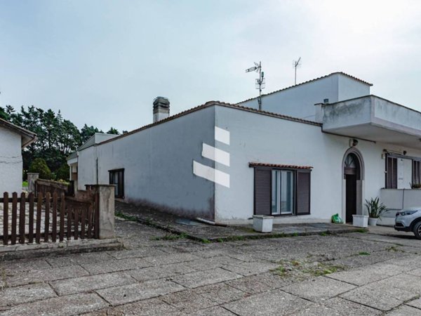 casa indipendente in vendita a Civitavecchia