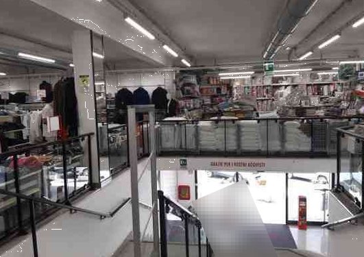 negozio in vendita a Civitavecchia