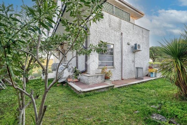 casa indipendente in vendita a Civitavecchia