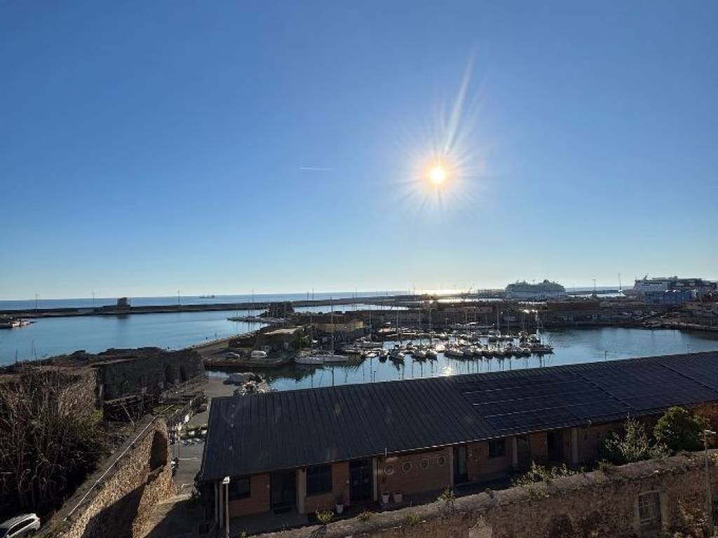 appartamento in vendita a Civitavecchia