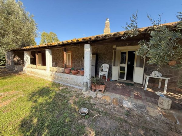 casa indipendente in vendita a Civitavecchia in zona Aurelia