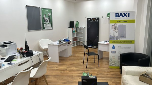 locale commerciale in vendita a Civitavecchia