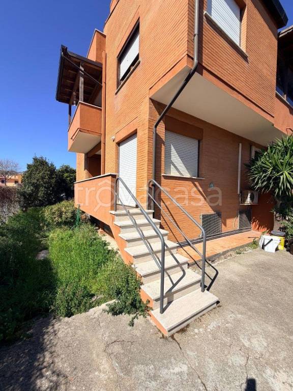 casa indipendente in vendita a Civitavecchia