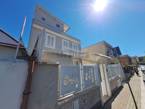 casa indipendente in vendita a Civitavecchia