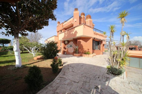 casa indipendente in vendita a Civitavecchia