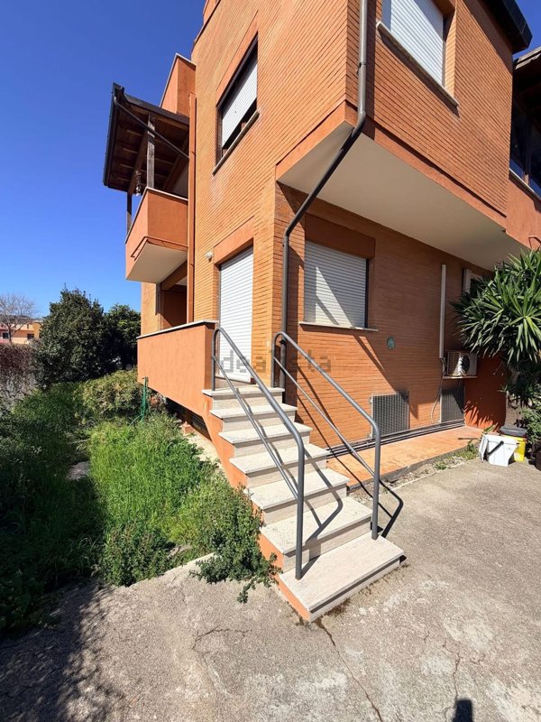 casa indipendente in vendita a Civitavecchia