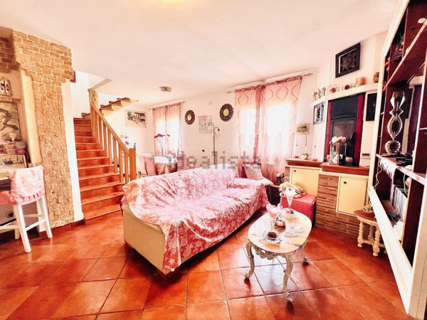 casa indipendente in vendita a Civitavecchia