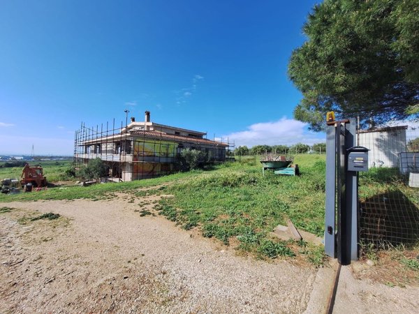casa indipendente in vendita a Civitavecchia