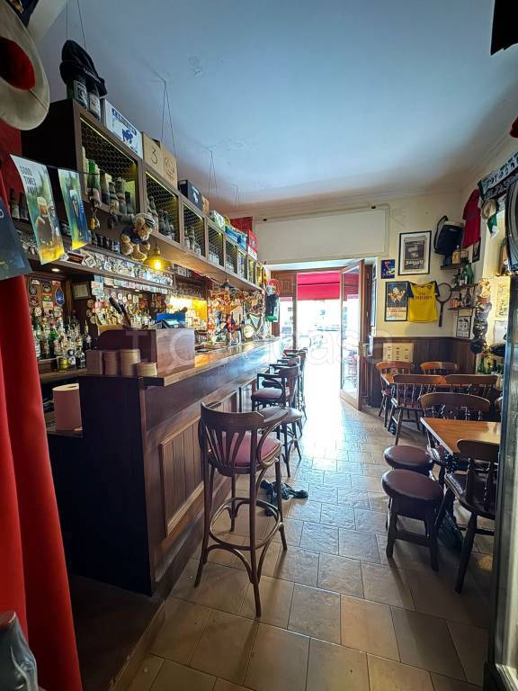 negozio in vendita a Civitavecchia