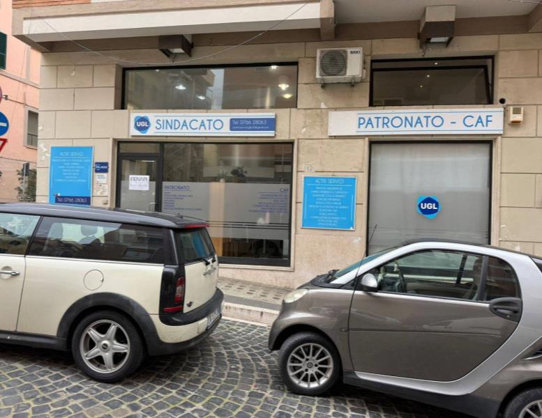 locale commerciale in vendita a Civitavecchia